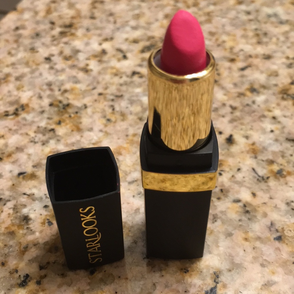 Starlooks Matte Lipstick
